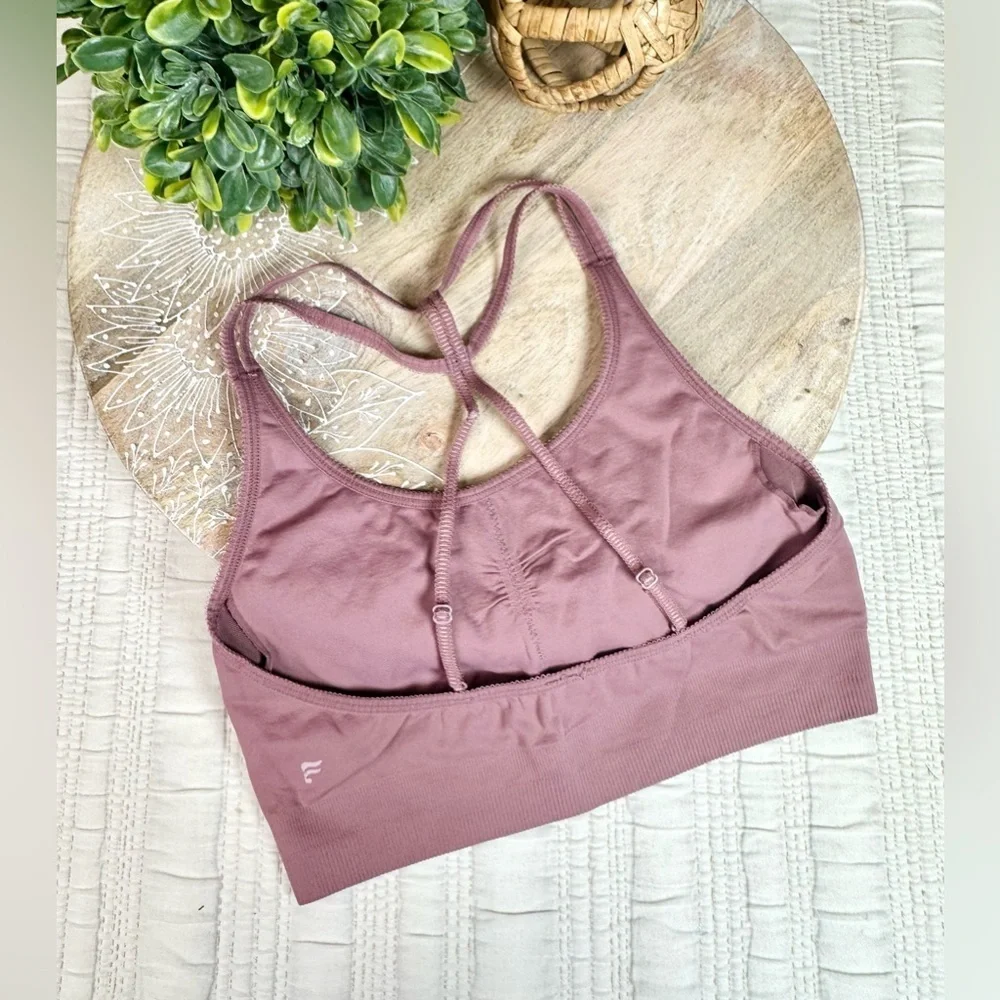 Fabletics Sports Bra in Dusty Pink Size XS - Picture 2 of 5